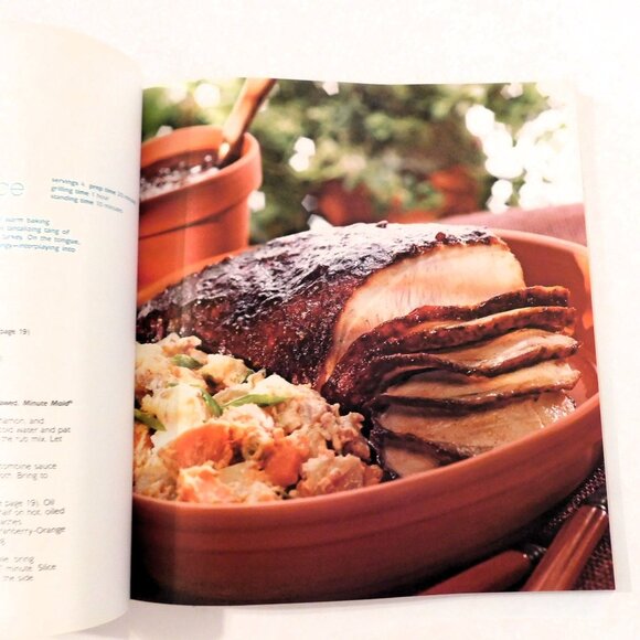 Sandra Lee Semi Homemade Grilling Cookbook First Edition 2006 Trade Paperback - Picture 7 of 11